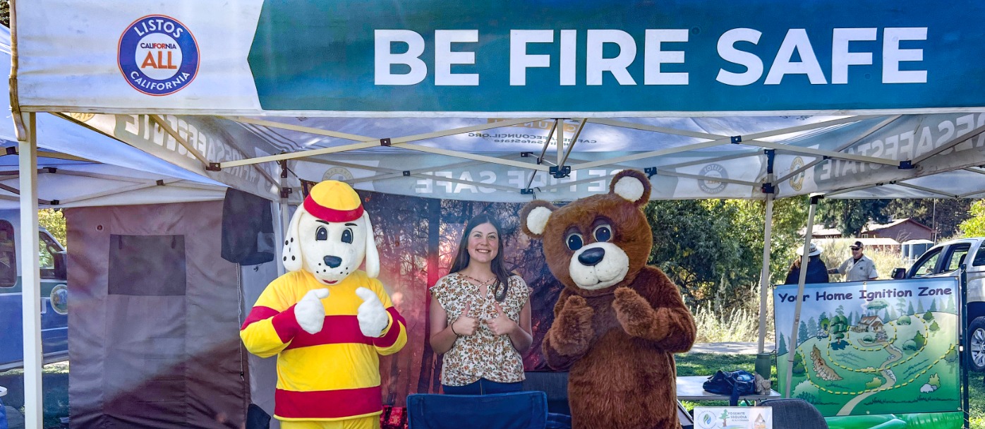 Be Firewise Mascots give Thumbs Up promoting fire safety tips