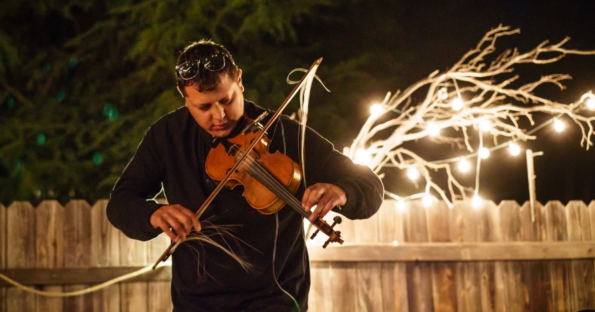 Your Ultimate Guide to Live Music in Yosemite's Southern Gateway